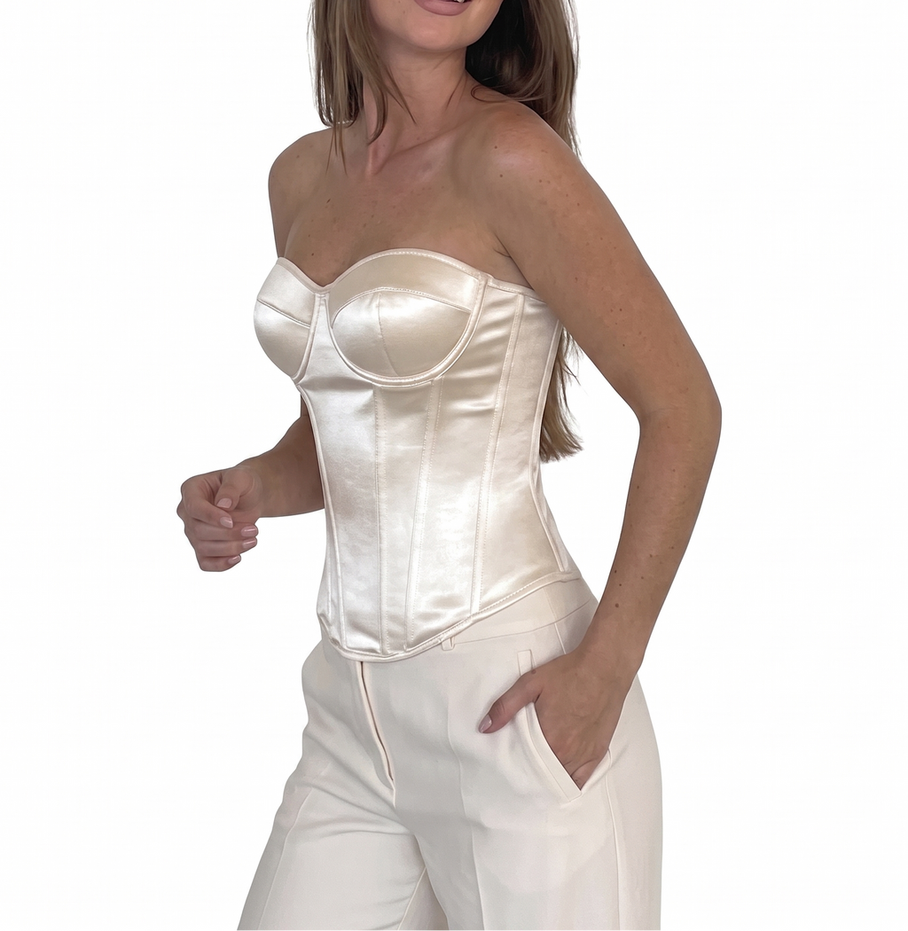 The “Blanche Élégance” Corset – White Structured Strapless Bustier for a Sculpted Silhouette | La Beauté du Corset